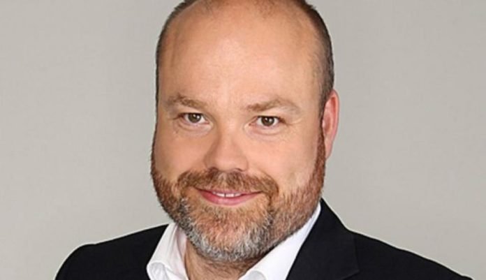 Anders Holch Povlsen es el dueño de las cadenas de ropa Bestseller, el mayor accionista del portal de moda Asos y el segundo en Alemania de Zalando, otro sitio de ropa en internet. Foto: ZALANDO/ Vía BBC Mundo