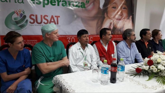 El acto de recibimiento a los médicos voluntarios.