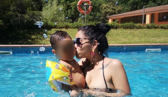 Nicole Olaechea tenía un hijo de año y medio producto de su relación con Jimmy Alexander Delgado, quien terminó asesinándola. (Foto: Facebook).