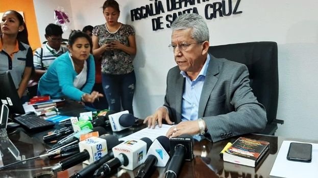 Mirael Salguero, fiscal departamental, explicó que una comisión investigará los hechos de violencia del jueves. Foto: Fiscalía