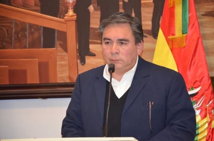 El contralor general del Estado, Henry Ara Pérez, fue denunciado por una serie de irregularidades en esta institución.
