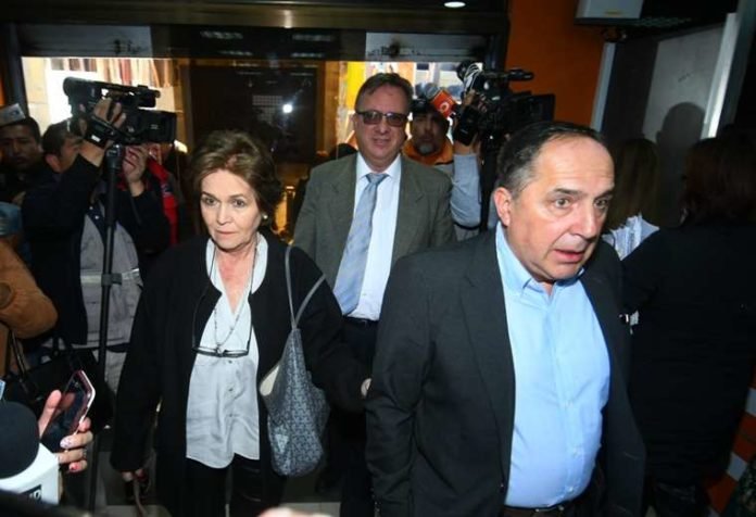 Su defensa observa que el investigador afronta varios procesos