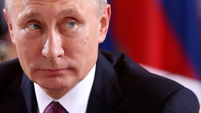 El plan de Putin de una red independiente es visto por sus críticos como una forma de tener más control sobre la vida digital de los rusos.