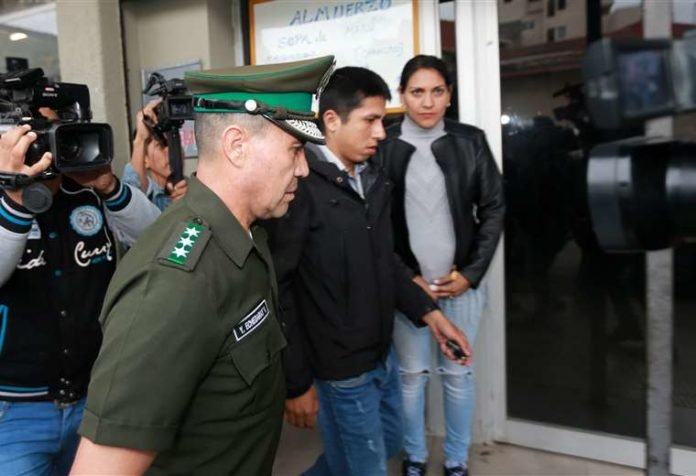 De acuerdo con un memorándum firmado por el comandante general de la Policía, Igor Echegaray fue relevado del cargo de comandante Departamental de Santa Cruz y reemplazado por Miguel Mercado
