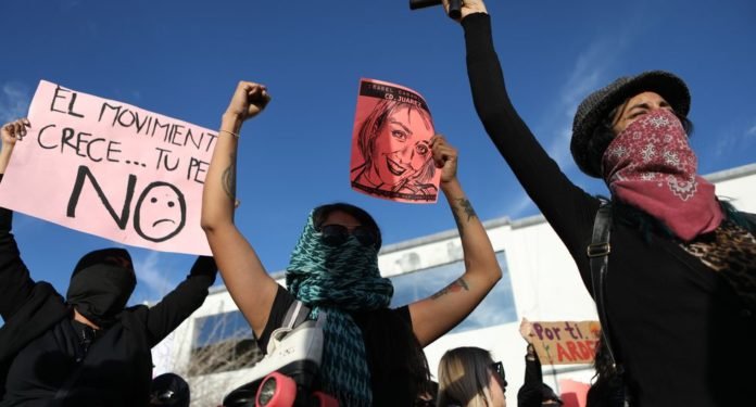 Según datos del Secretariado Ejecutivo del Sistema Nacional de Seguridad Pública (SNSP), solo en el 2019 se registraron 1.006 víctimas de feminicidio en México. (Foto: AFP)